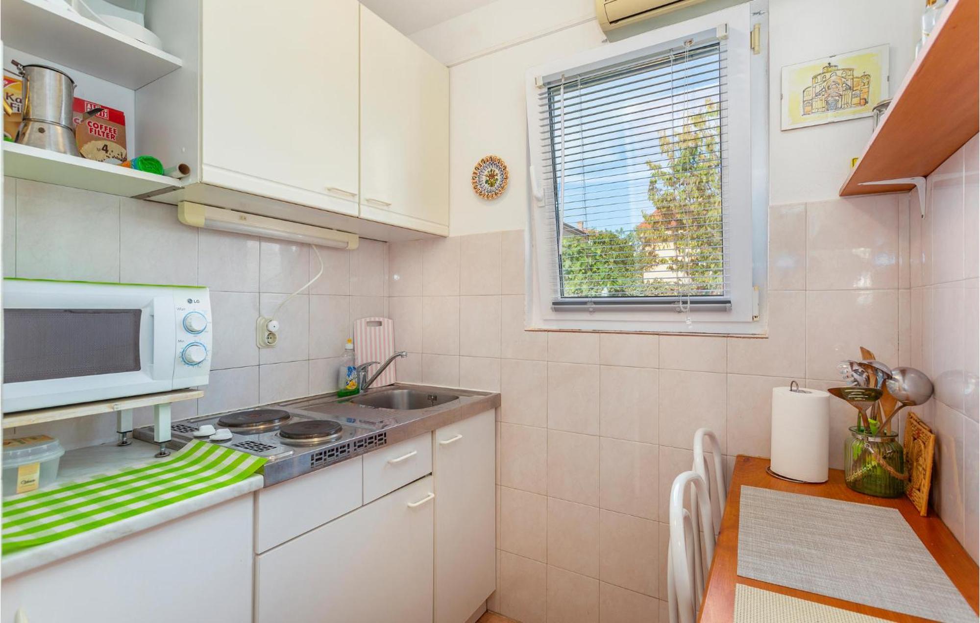 1 Bedroom Beautiful Apartment In Linardici Linardići Exterior foto